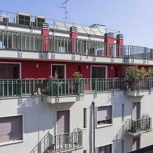 https://contempora-bilocale-spazioso-silenzioso-duomo-b14.italymilanhotels.net