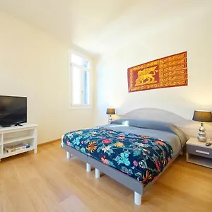 Ca' Circus 4 Wi-fi Fibre Apartment